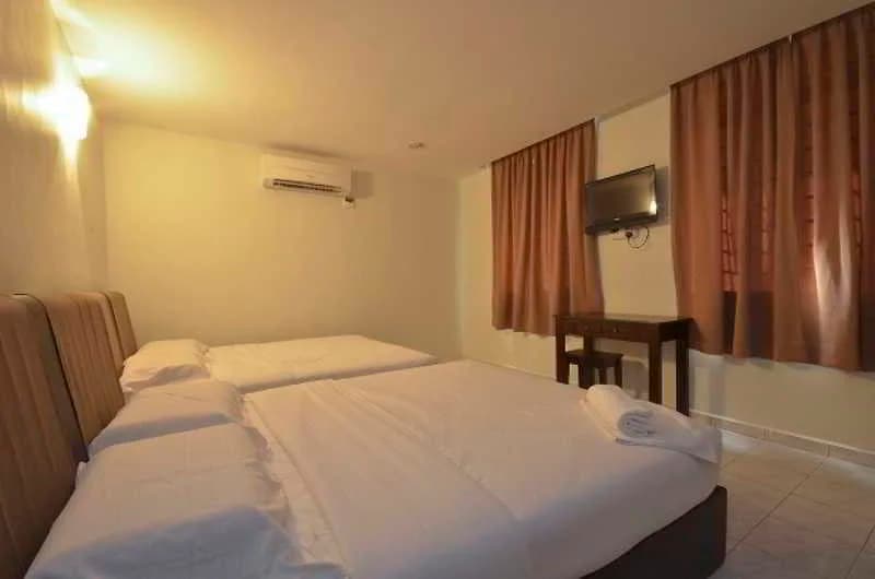 Gamy Inn - photo 8