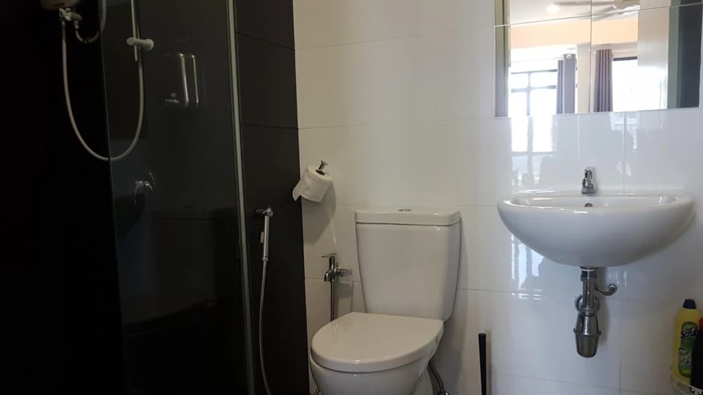 Glenmarie Utropolis Tower 1 by Kroll Home2stay with UNIFI TV Wifi Studio Apt - photo 1