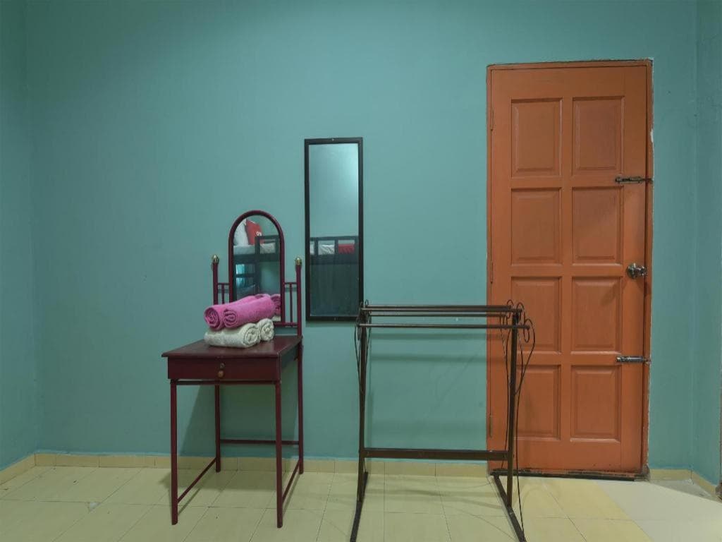 Tahan Guest House - photo 1