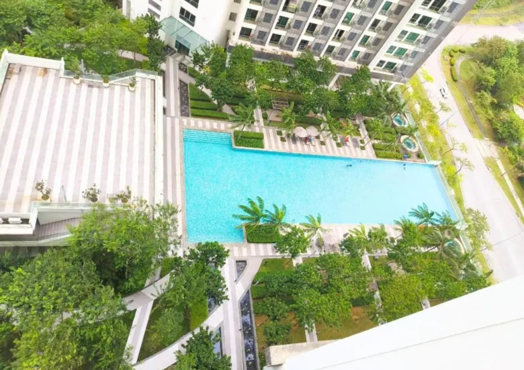 Amazing Pool View Staycation - Netflix n Sanitize6 - photo 20