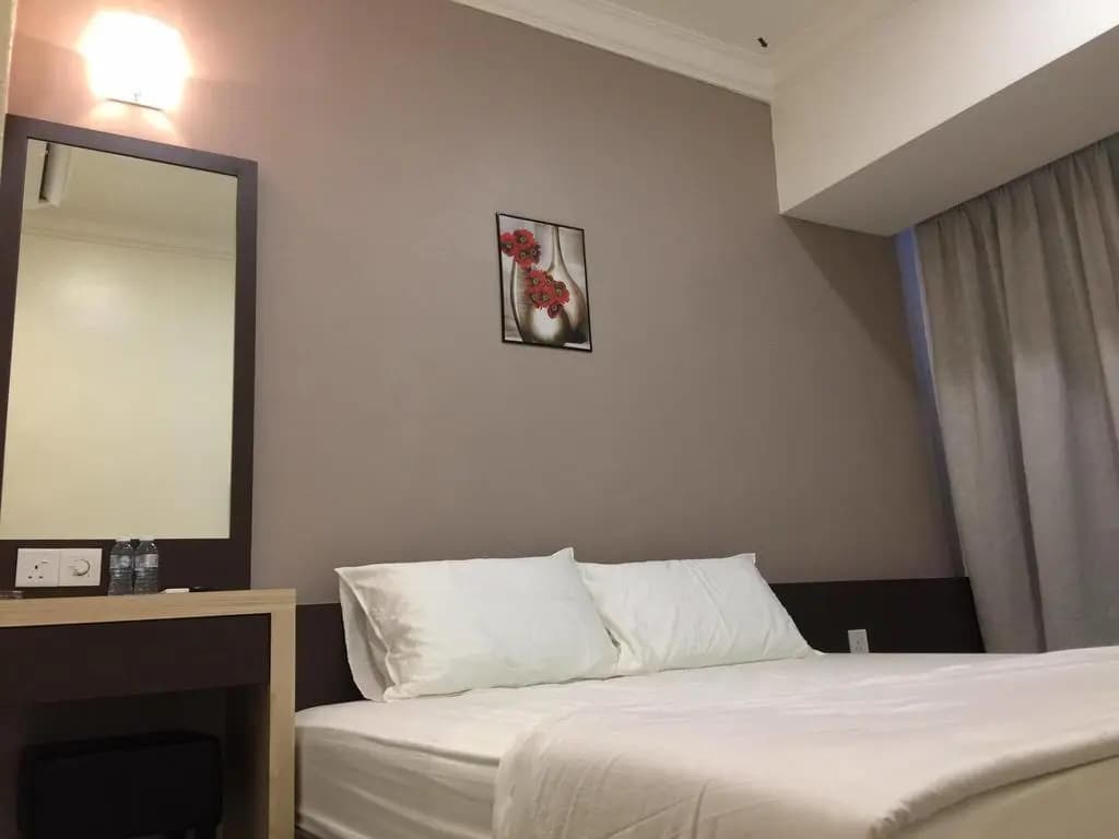 Hi Star Hotel - photo 3