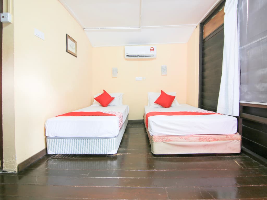 Hotel O Ombak Inn Chalet - photo 2