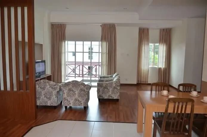 Iris House Resort - photo 5