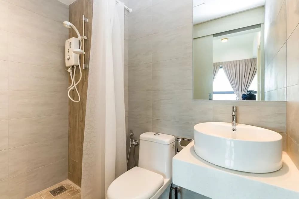 Modern 2Br Arte Suite By Guestready - photo 6