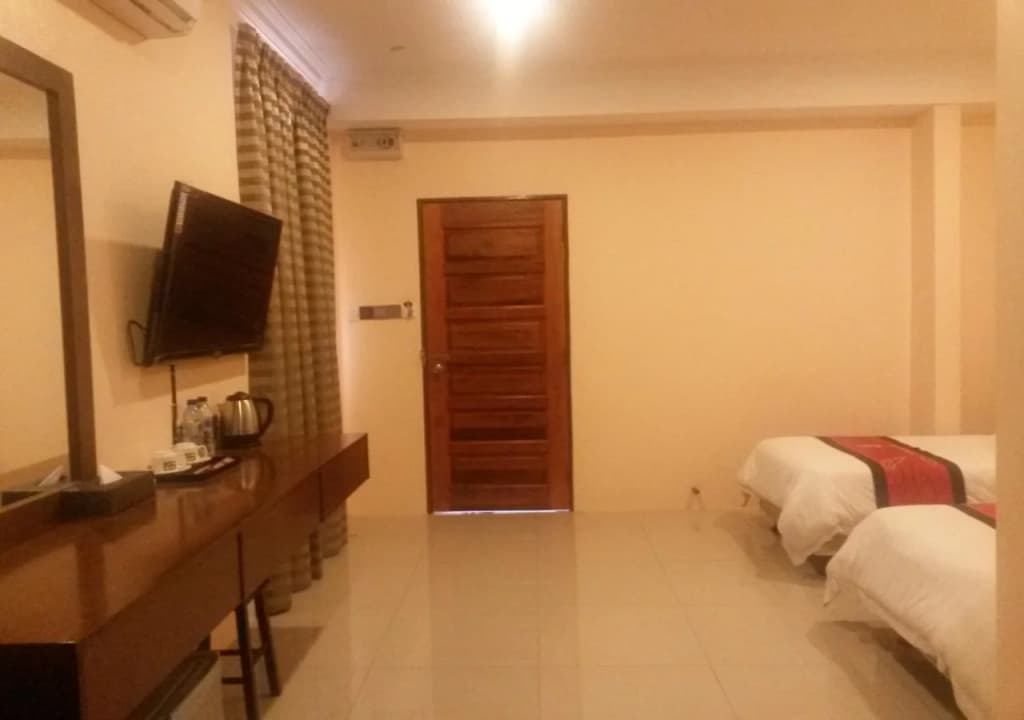 Tomato Hotel - photo 6