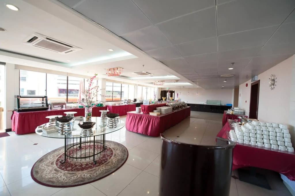 Gaya Centre Hotel - photo 21