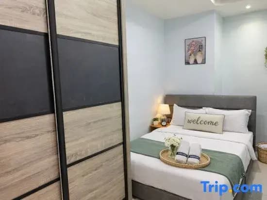 High Floor 2BR • Partial Seaview • Gurney •Parking 26 - photo 2