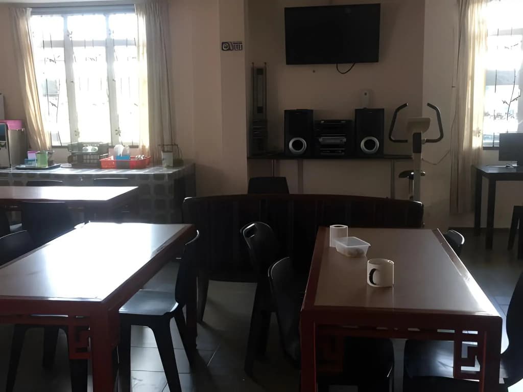 LKS Hotel - photo 11