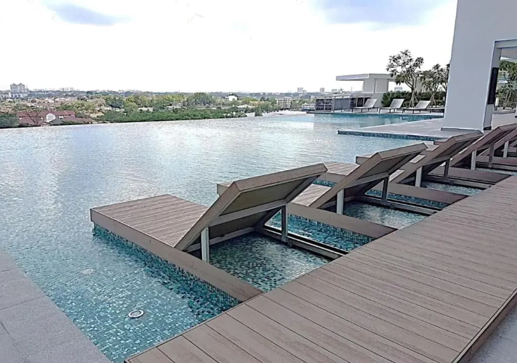 Suites at 1Tebrau - photo 32