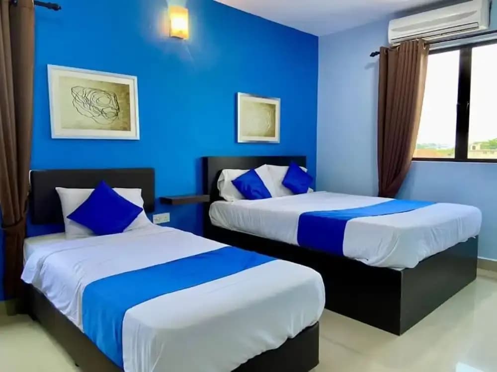 Royals Star Hotel - photo 11