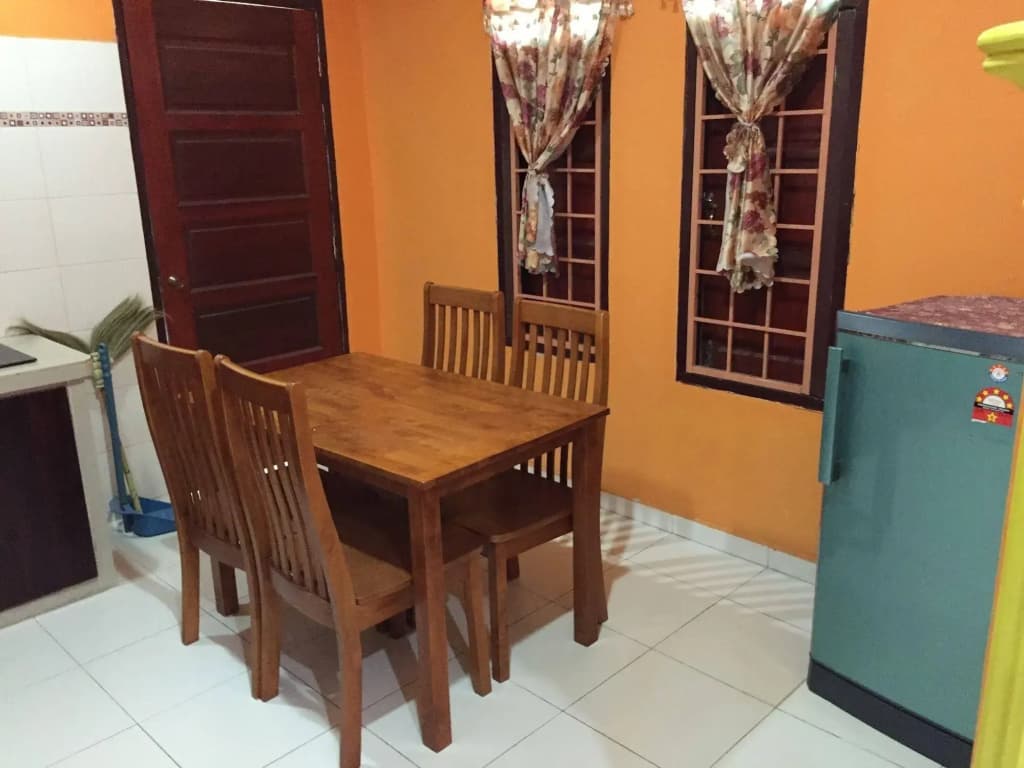Zulina Homestay - photo 14