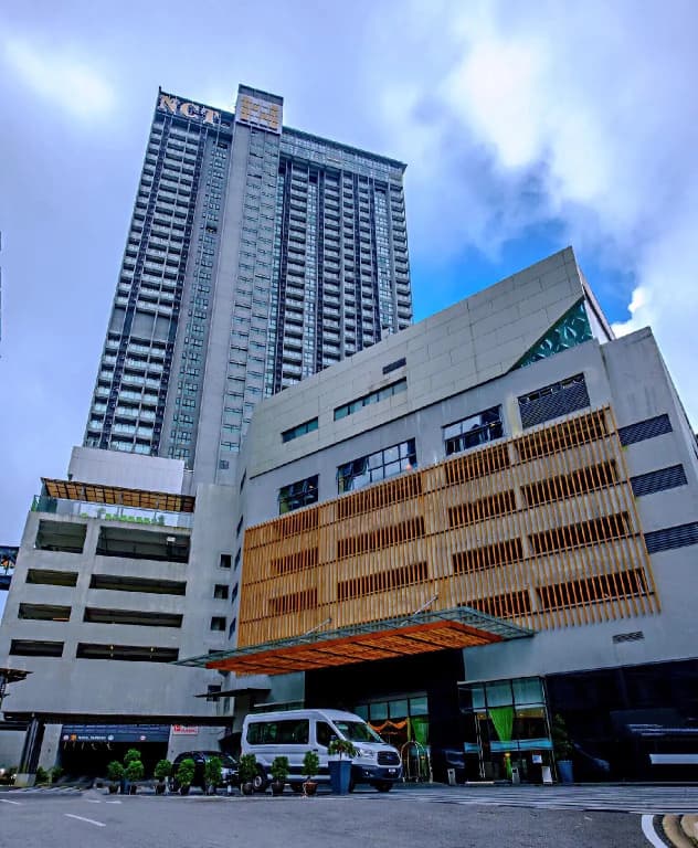 Sky D'Mont Suites - photo 1