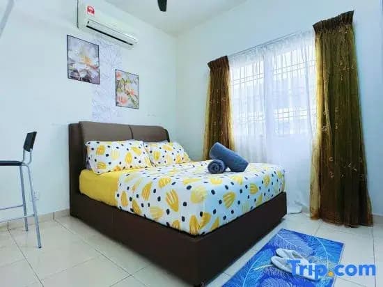 Sri Ixora Kajang | Spacious 3BR w/ Full A/C - photo 9