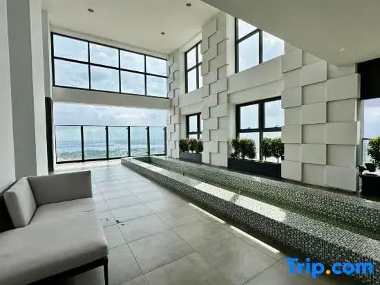 Sky 88 Big Balcony Cityview near KSL 3B3B - photo 1