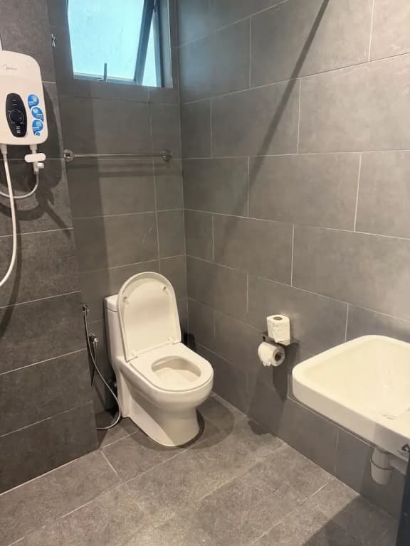 Downtown Retreat 2BR at Neu Suites - photo 7