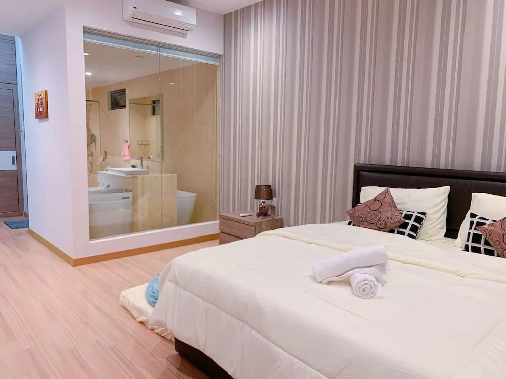 The Luxury Jazz Suites - photo 24