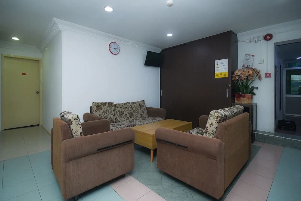 River Inn by OYO Rooms - photo 8