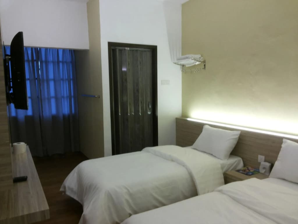Suria Cameron Hotel - photo 4