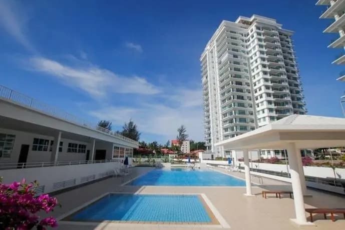 Bay Resort Condominium, 7, Beach-front Sea view, 6-8 PAX - photo 5