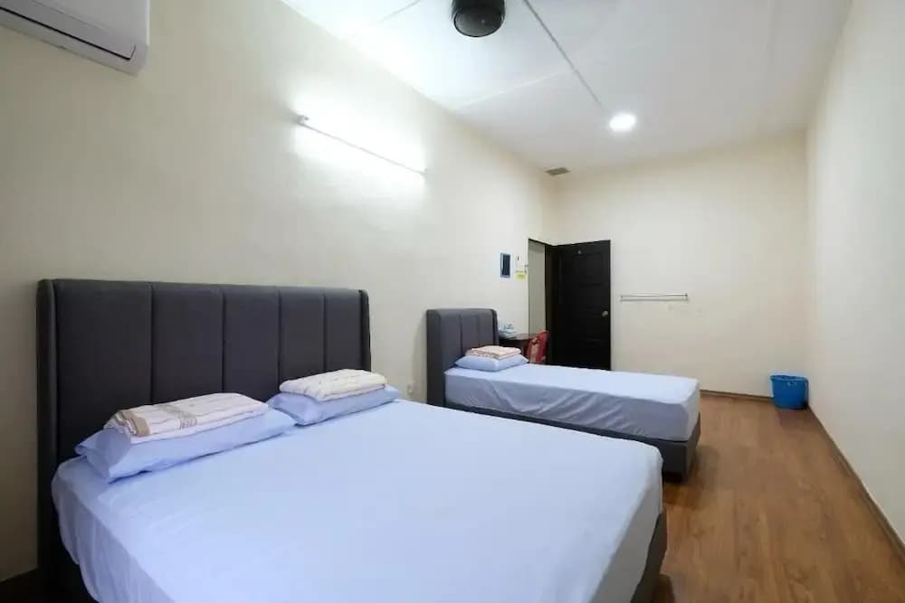 CLP Home near Sri Muniswarar Temple 2 - photo 6