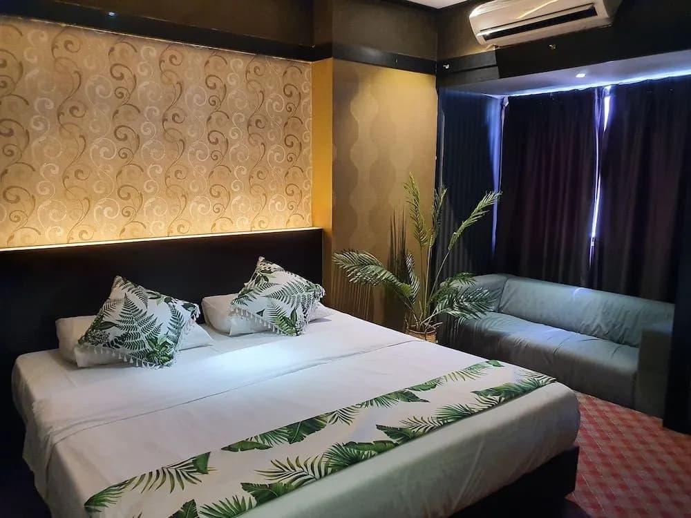 Grandeur Hotel and Spa - photo 5