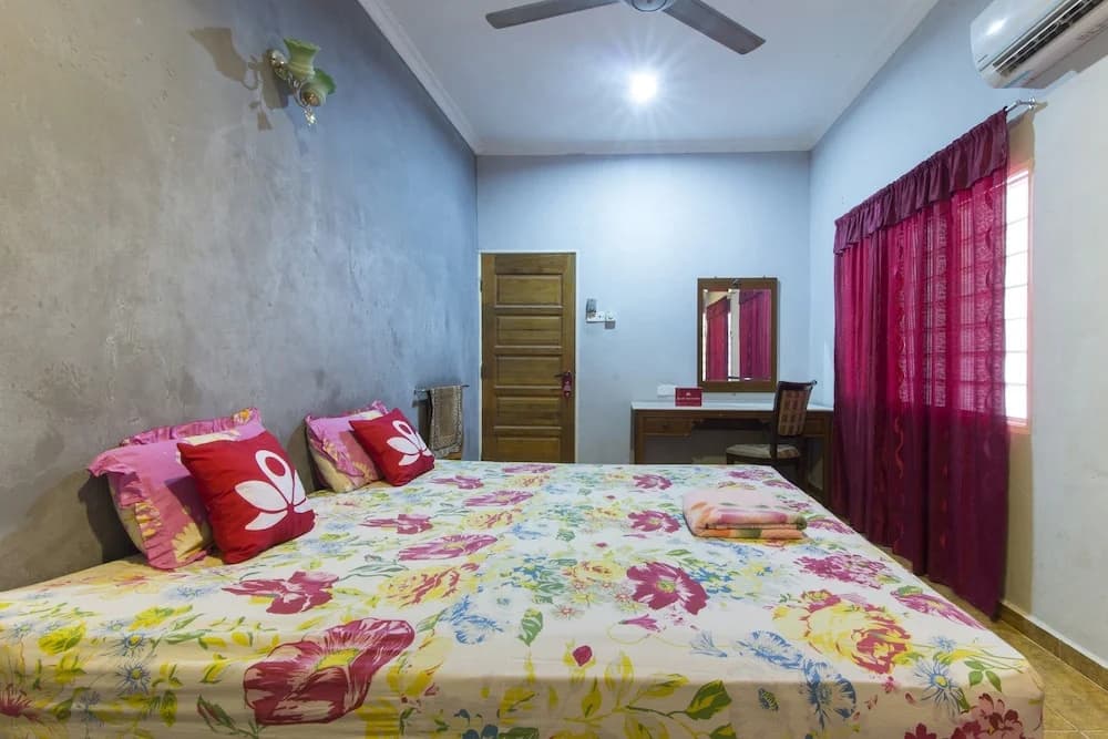 ZEN Home Nabil Nabila Homestay - photo 44