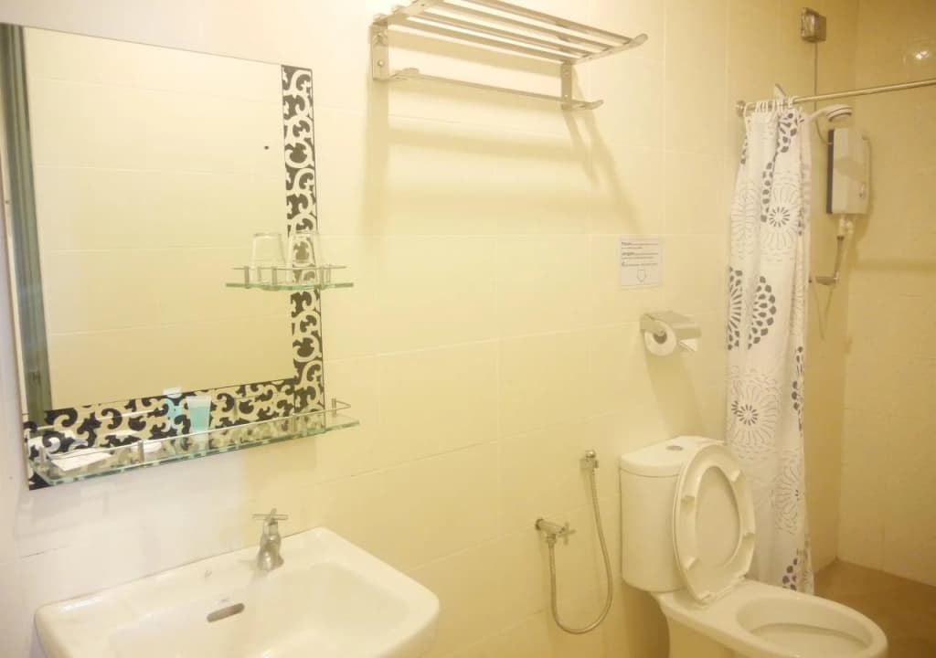 SR Inn - photo 7