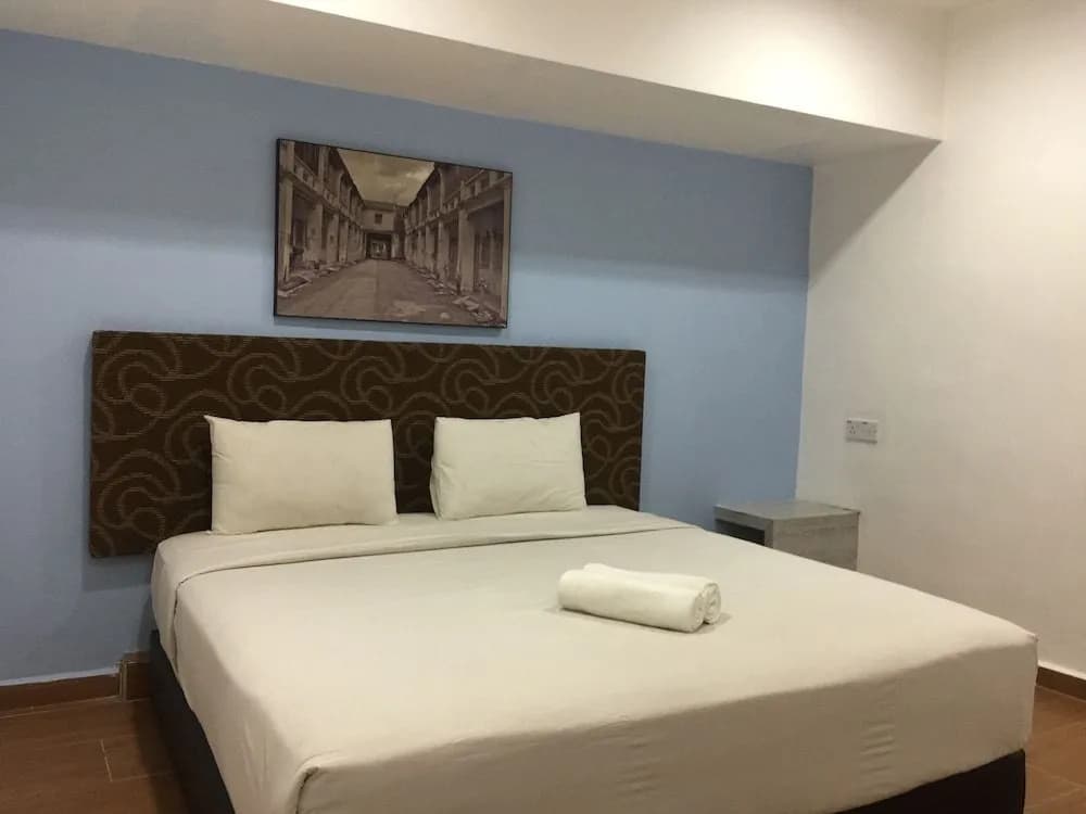 Jma Ferringhi Beach Hotel - photo 4