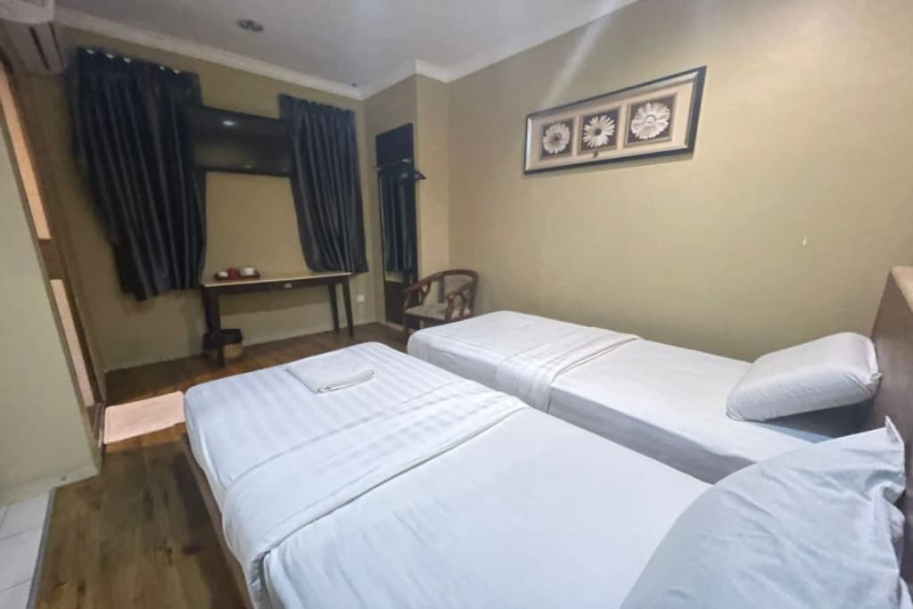 Perdana Hotel - photo 5