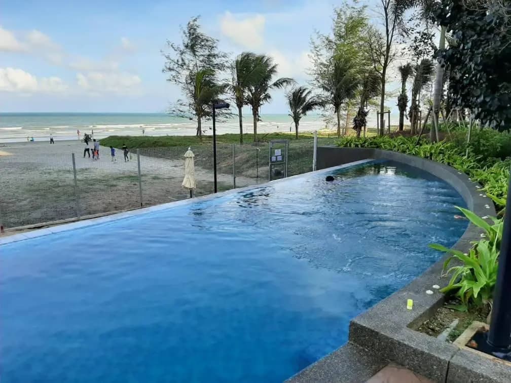 NRA @TimurBay Seafront Residence - photo 3