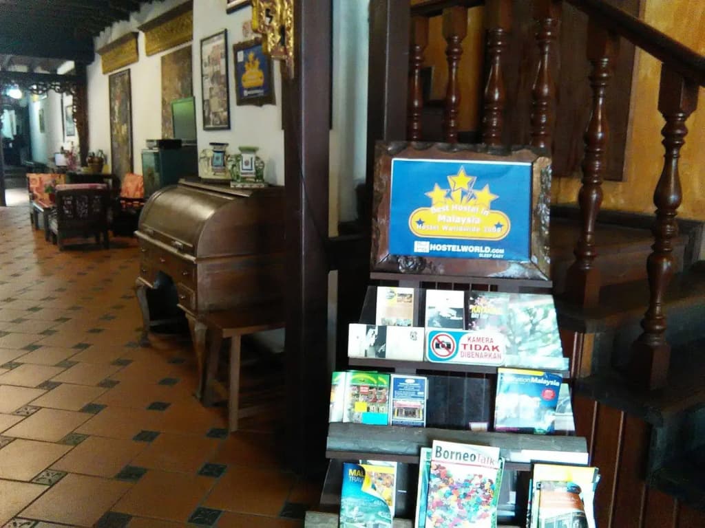 Kuching Waterfront  Lodge - photo 16