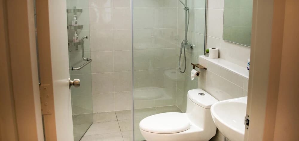 J&J Vacation Home @ Parkland Residences - photo 8