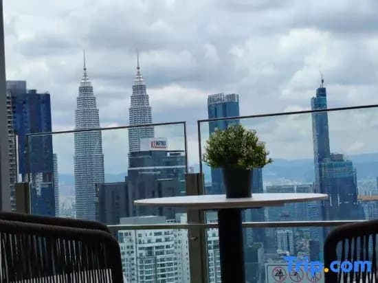 Agile Galaxy Residence Trx Kl - photo 4
