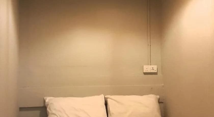 Rainbow Guesthouse - photo 4