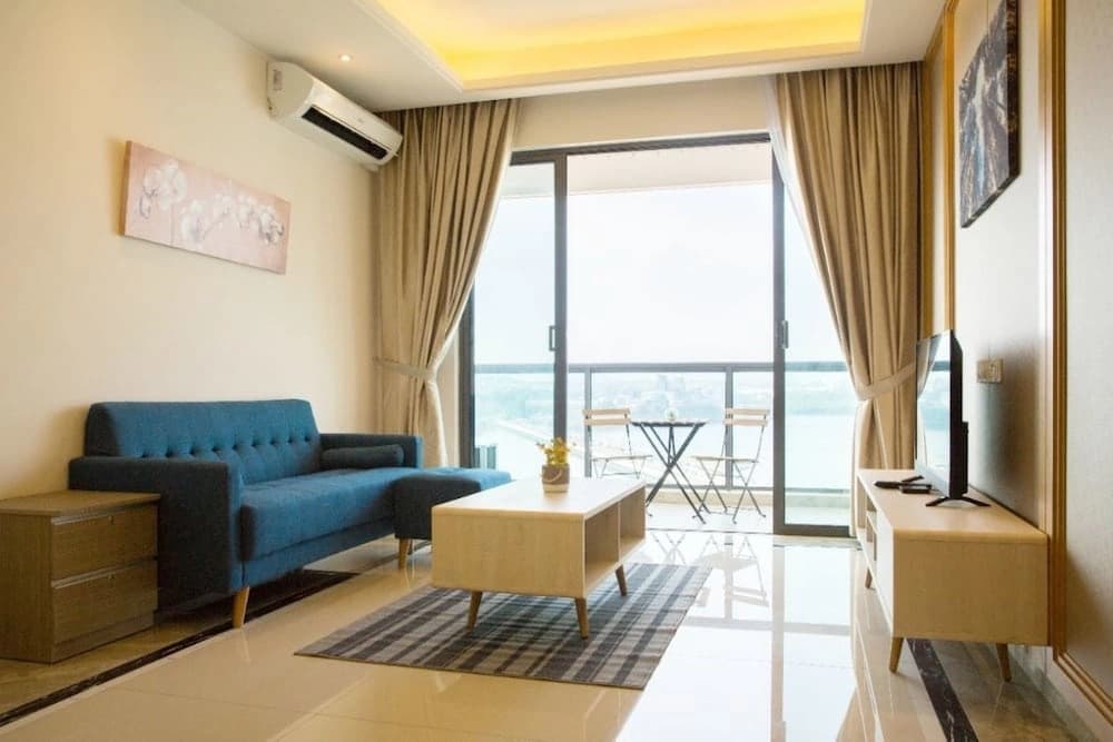 R&F Princess cove Sweety Homestay 3beds2baths - main photo