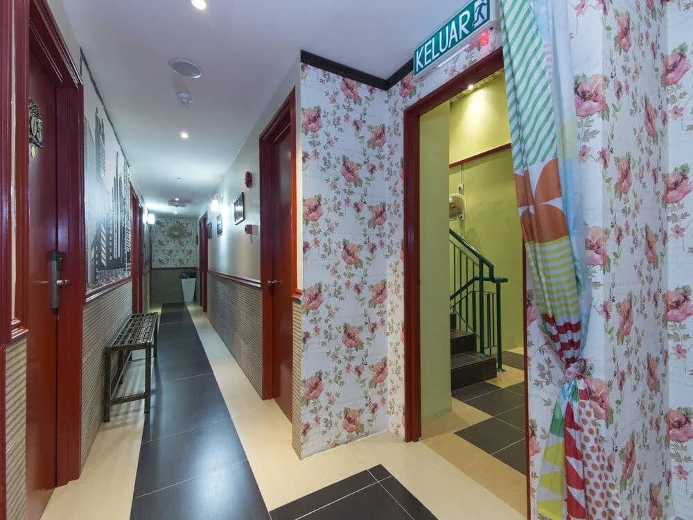 OYO 604 Hotel Est Equine Park - photo 8