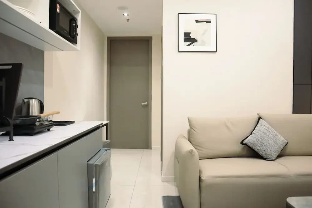 Homesuite' Home at Bay Suites - photo 15