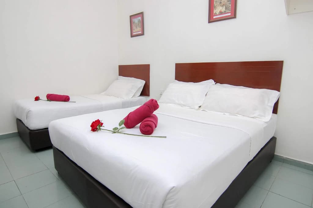 Rose Cottage Hotel Taman Johor Jaya - photo 3