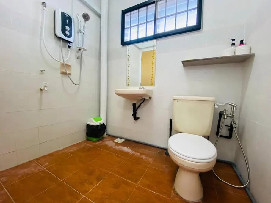 Johor Lovy Ros Homestay/12pax/Wifi/IKea Jusco - photo 3