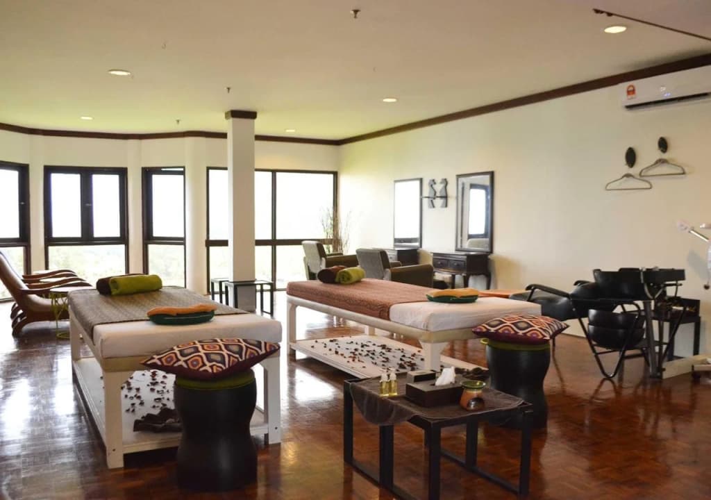 Damai Beach Resort - photo 13
