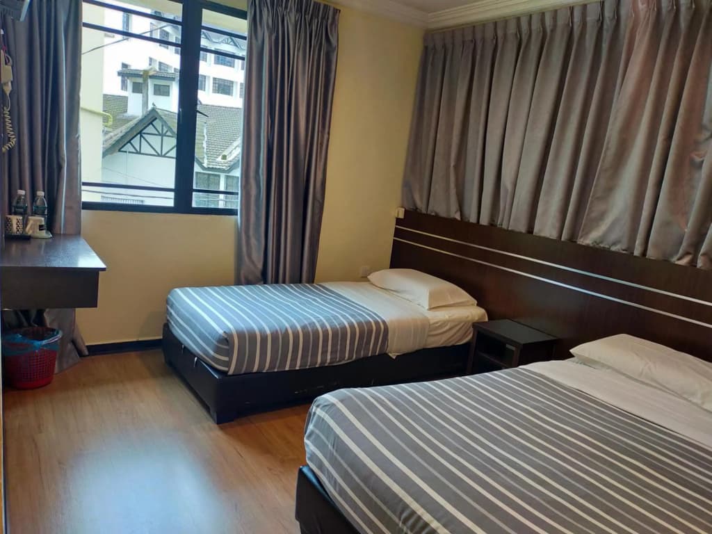 Hong Kong Hotel - photo 3