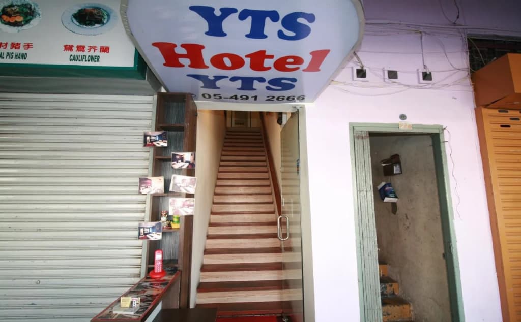 Hotel YTS - photo 9