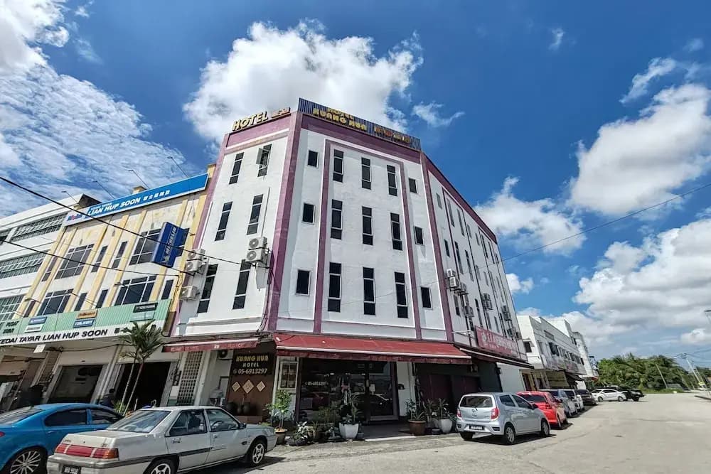 Hotel Kuang Hua Sitiawan Near To (UniKL-MIMET) - photo 1