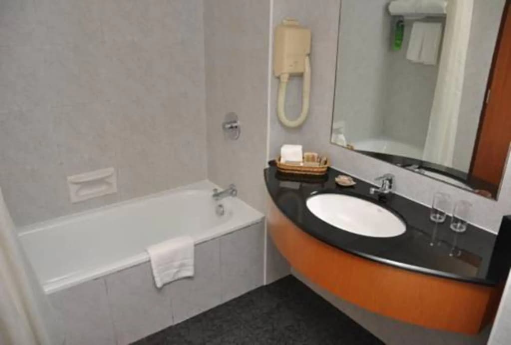 Parkcity Everly Hotel - photo 8