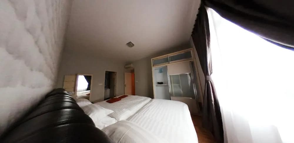 TnJ Home - photo 3