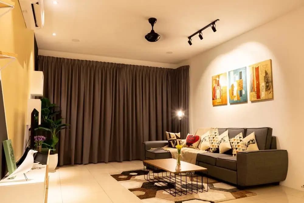 Southwest Designer's Suite by D Imperio Homestay - photo 12