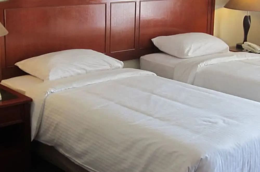 Expats Nook Beach Resort - photo 4