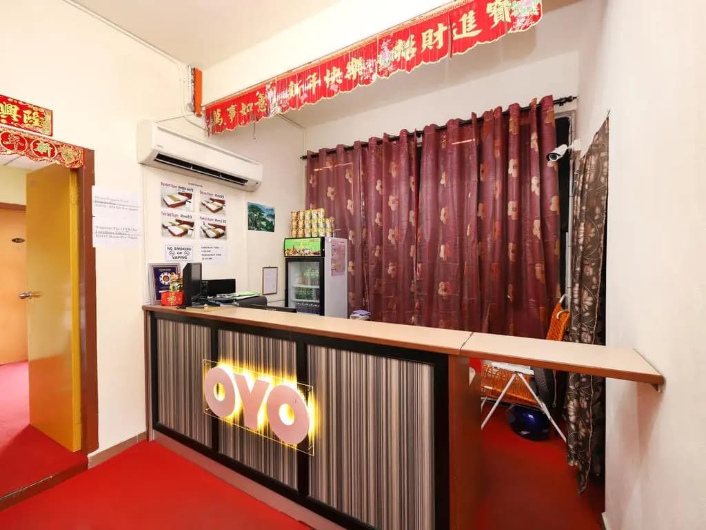 OYO 738 Hotel 81 - photo 13