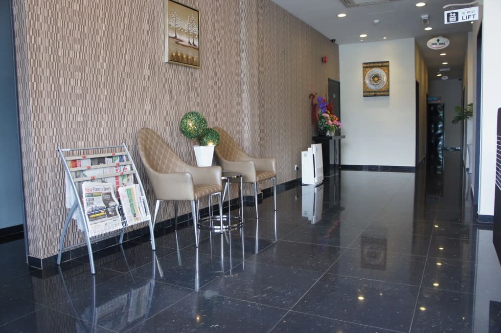 V3 Hotel Taman Gaya - photo 9