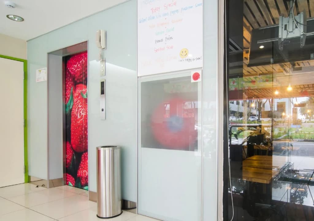 Hotel Strawberry Fields - photo 16